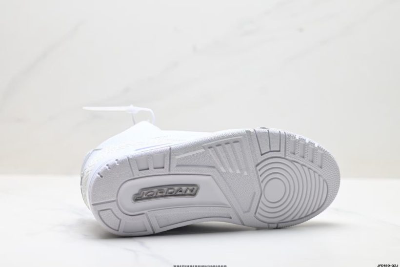 About Us - Air Jordan 3 Retro CT8532-126 Air Jordan 3 Retro CT8532-126 <div id="leftCol" class="a-column a-span5"> <div id="imageBlock_feature_div" class="celwidget" data-feature-name="imageBlock" data-csa-c-type="widget" data-csa-c-content-id="imageBlock" data-csa-c-slot-id="imageBlock_feature_div" data-csa-c-asin="" data-csa-c-is-in-initial-active-row="false" data-csa-c-id="nb6c4q-nz9dpf-ez353m-wilsya" data-cel-widget="imageBlock_feature_div"> <div id="imageBlock" class="a-section imageBlockRearch" data-csa-c-content-id="image-block-desktop" data-csa-c-slot-id="image-block" data-csa-c-type="widget" data-csa-op-log-render="" data-csa-c-id="8q5xcb-cp4at4-14v6gd-9ppd79"> <div class="a-fixed-left-grid"> <div class="a-fixed-left-grid-inner"> <div class="a-text-center a-fixed-left-grid-col regularImageBlockViewLayout a-col-right"> <div id="image-canvas-caption" class="a-row"> <div class="a-column a-span12 a-text-center">Air Jordan 3 Retro “Pure Money”（2025）</div> </div> </div> </div> </div> </div> </div> </div> <div class="a-column a-span7 a-span-last"> <div class="a-fixed-right-grid"> <div class="a-fixed-right-grid-inner"> <div id="centerCol" class="a-fixed-right-grid-col ie7-width-935 a-col-left"> <div id="titleBlock" class="celwidget" data-feature-name="titleBlock" data-csa-c-type="widget" data-csa-c-content-id="titleBlock" data-csa-c-slot-id="titleBlock" data-csa-c-asin="" data-csa-c-is-in-initial-active-row="false" data-csa-c-id="iivrpt-5aqopq-os0qvm-49y3re" data-cel-widget="titleBlock"> <div id="titleBlockRightSection" class="a-section a-spacing-none"> <div id="averageCustomerReviews_feature_div" class="celwidget" data-feature-name="averageCustomerReviews" data-csa-c-type="widget" data-csa-c-content-id="averageCustomerReviews" data-csa-c-slot-id="averageCustomerReviews_feature_div" data-csa-c-asin="" data-csa-c-is-in-initial-active-row="false" data-csa-c-id="o1gyzq-uzg1wm-99iqls-z6mufz" data-cel-widget="averageCustomerReviews_feature_div"></div> </div> </div> </div> </div> </div> </div>