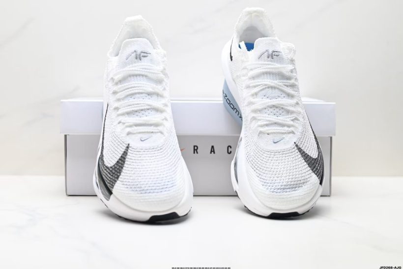 breathable upper material detail