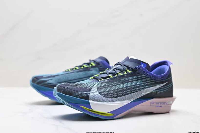 About Us - Nike Air ZoomX Streakfly 2 Streakfly 2 HF6416-401 Built for race-day speed from the mile to 10K, with ZoomX responsiveness, a full-length carbon-fiber Flyplate, and an ultra-light traction outsole.