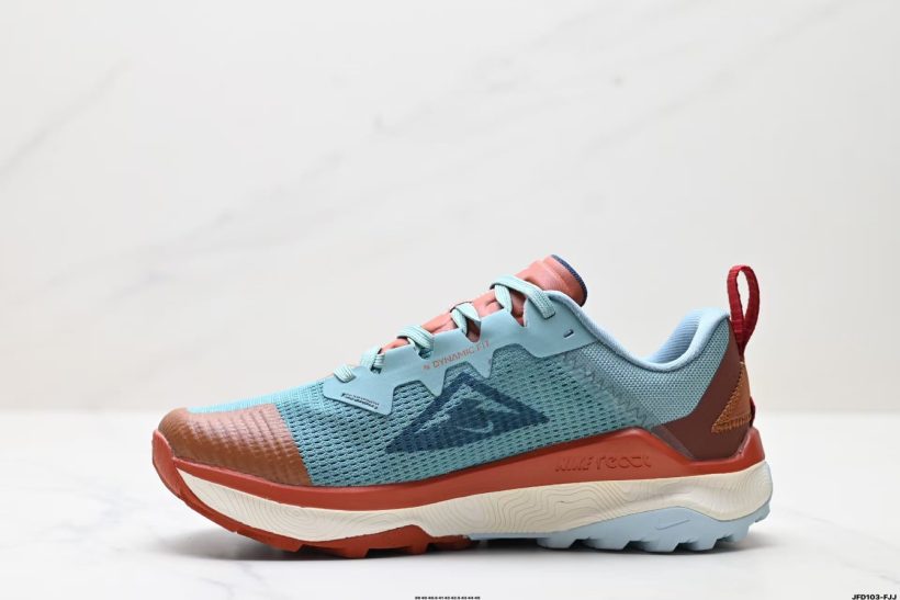  Nike React Wildhorse 8 侧边显示 (DR2686-600)