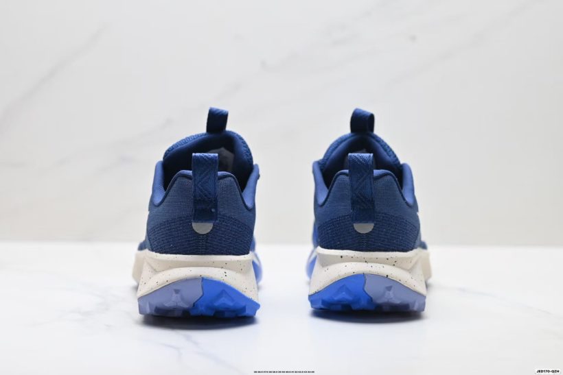 About Us - Nike React Wildhorse 10 Nike React Wildhorse 10