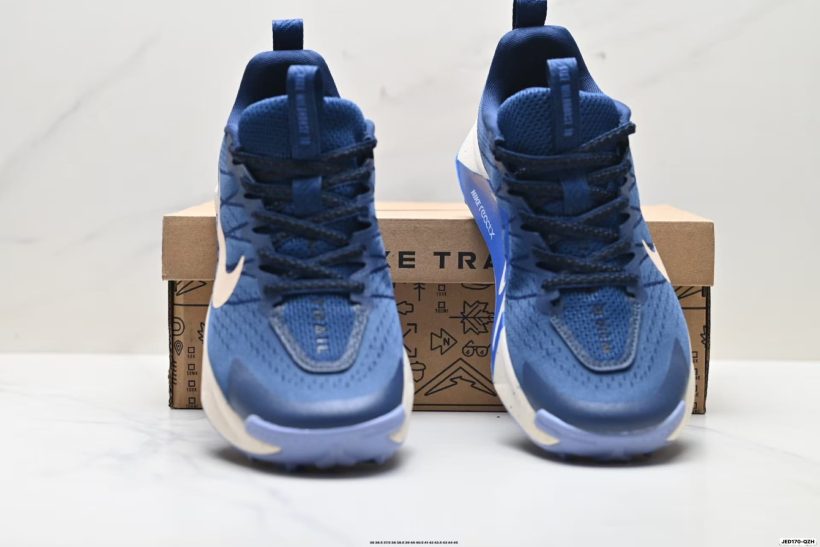 About Us - Nike React Wildhorse 10 Nike React Wildhorse 10