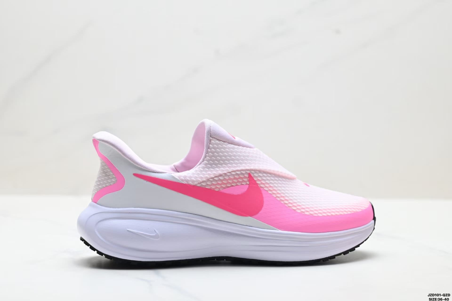 Nike REVOLUTION 8 2 Nike REVOLUTION 8 - Image 2