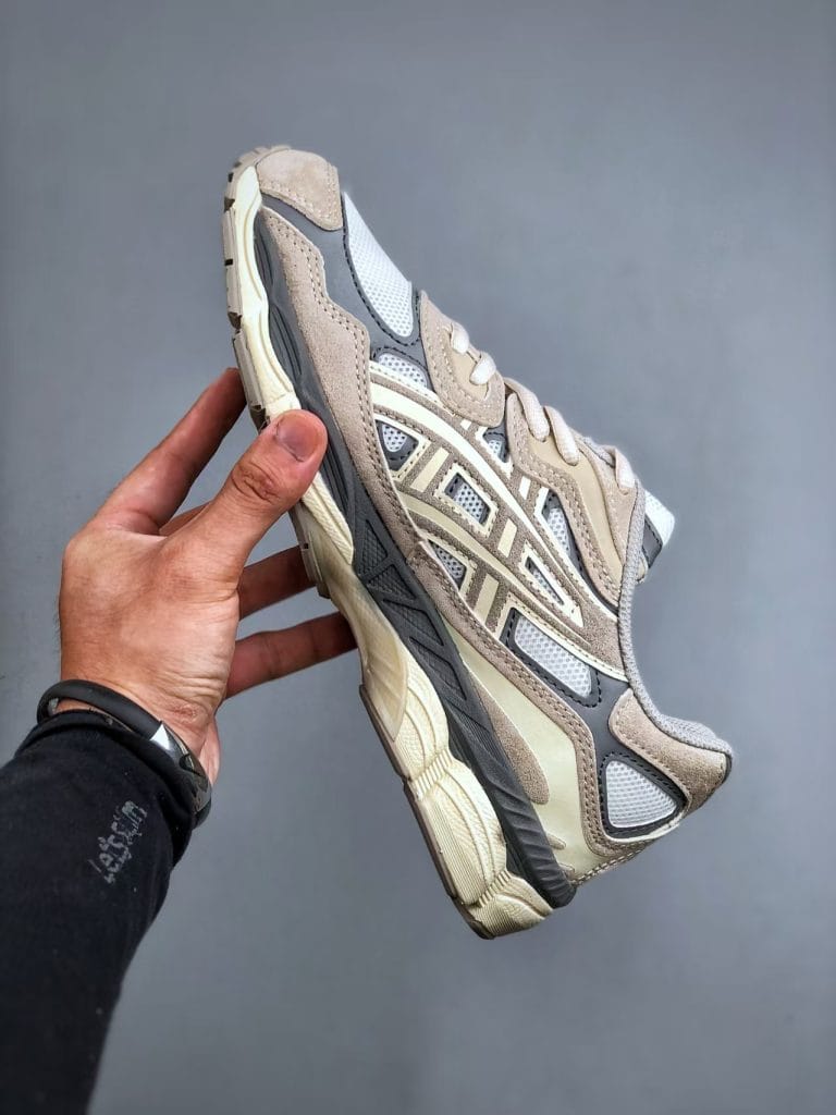 ASICS GEL-NYC product details