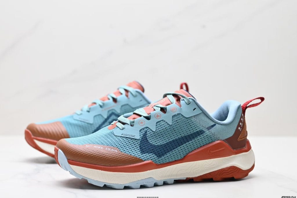 Nike React Wildhorse 8 45度角显示屏 (DR2686-600)