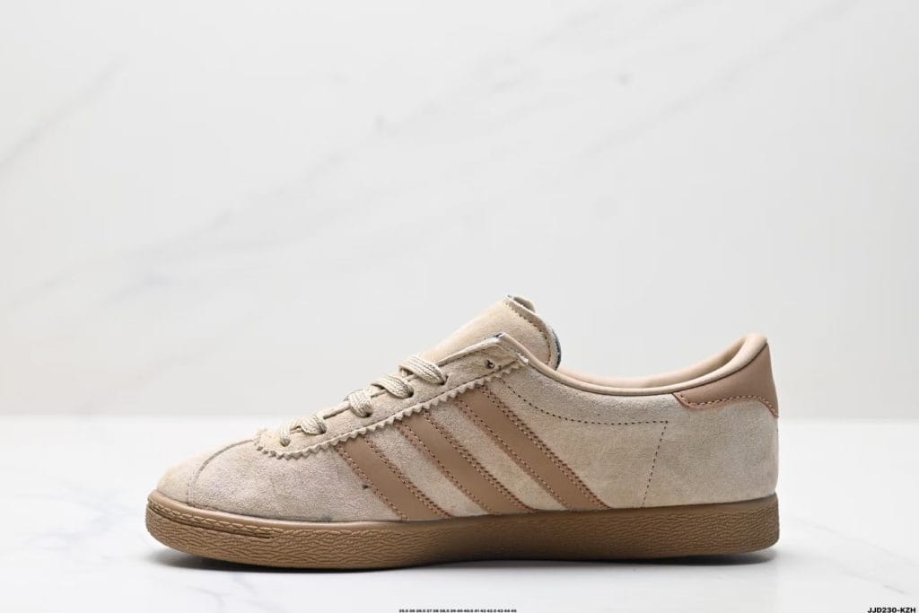 adidas STADT T-Toe Sneakers