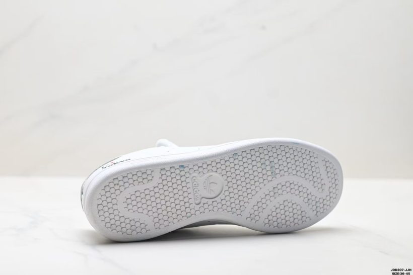Adidas Stan Smith PF W Classic Casual Sneakers (M20327) 15 About Us - Adidas Stan Smith PF W Classic Casual Sneakers (M20327) Adidas Stan Smith Adidas Stan Smith PF W (M20327) features a clean, iconic look with comfortable everyday wear. A versatile low-top sneaker for daily outfits. Sizes EU 36–45.