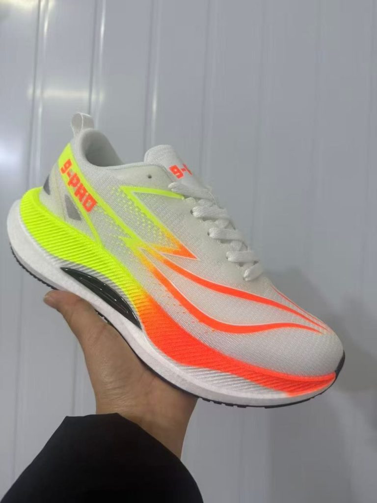About Us - Carbon Plate Running Shoes In Stock carbon plate shoes Real carbon plate running shoes now in stock. One style with 3 colors, unisex couple design, sizes 35-45. Suitable for wholesale buyers and resellers.