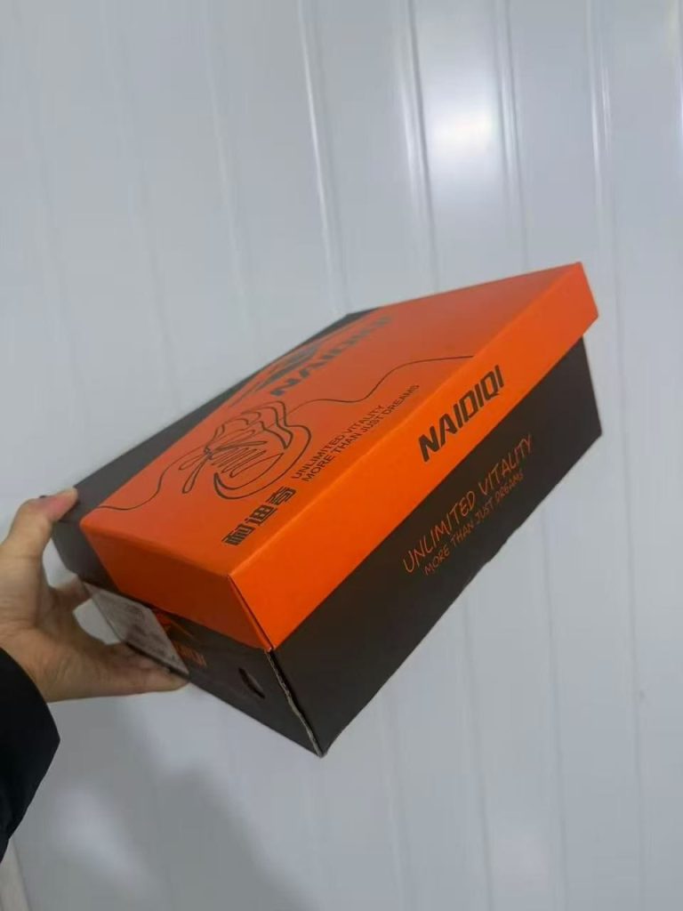 Carbon Plate Running Shoes In Stock 12 About Us - Carbon Plate Running Shoes In Stock carbon plate shoes Real carbon plate running shoes now in stock. One style with 3 colors, unisex couple design, sizes 35-45. Suitable for wholesale buyers and resellers.