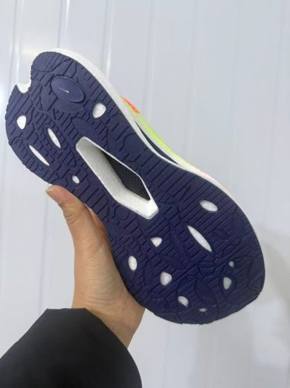 About Us - Carbon Plate Running Shoes In Stock carbon plate shoes Real carbon plate running shoes now in stock. One style with 3 colors, unisex couple design, sizes 35-45. Suitable for wholesale buyers and resellers.