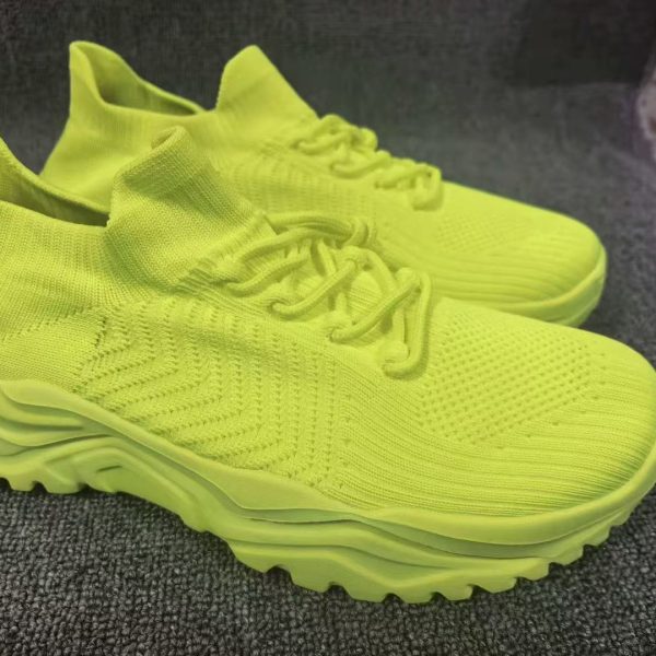 Flyknit Sock Sneakers – Year-Round Supply