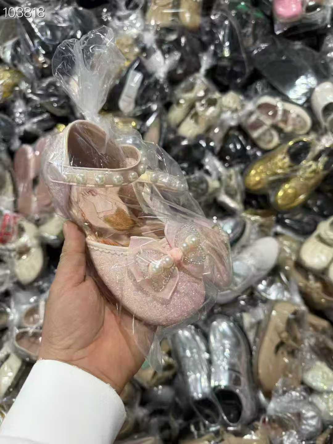 Girls Princess Shoes Size 21-37 | 20,000 Pairs | Unboxed Packing | From RMB 16 7 Girls Princess Shoes Size 21-37 | 20,000 Pairs | Unboxed Packing | From RMB 16 - Image 7