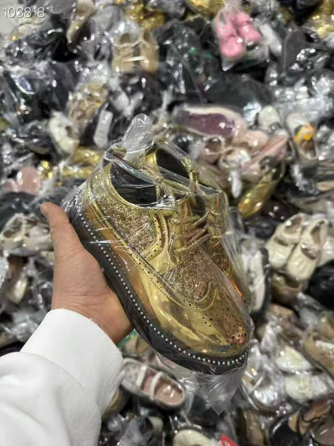 Girls Princess Shoes Size 21-37 | 20,000 Pairs | Unboxed Packing | From RMB 16 6 Girls Princess Shoes Size 21-37 | 20,000 Pairs | Unboxed Packing | From RMB 16 - Image 6