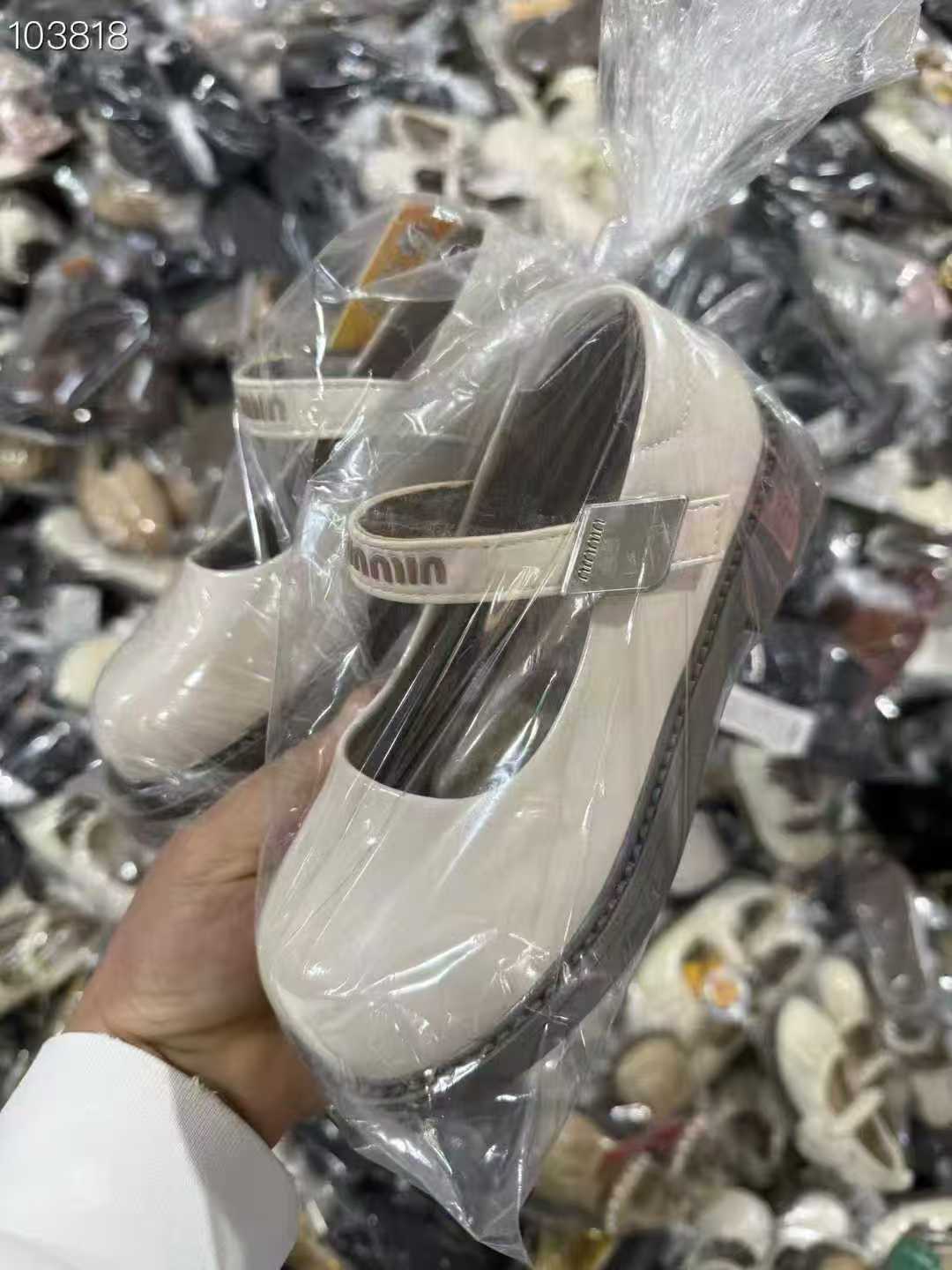 Girls Princess Shoes Size 21-37 | 20,000 Pairs | Unboxed Packing | From RMB 16 5 Girls Princess Shoes Size 21-37 | 20,000 Pairs | Unboxed Packing | From RMB 16 - Image 5