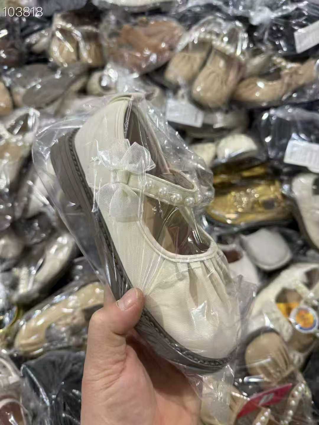 Girls Princess Shoes Size 21-37 | 20,000 Pairs | Unboxed Packing | From RMB 16 4 Girls Princess Shoes Size 21-37 | 20,000 Pairs | Unboxed Packing | From RMB 16 - Image 4