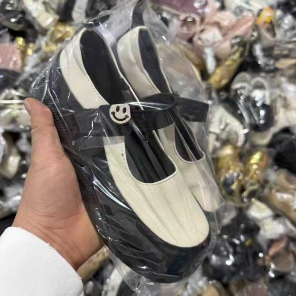 Girls princess shoes size 21-37 mixed styles, 20000 pairs ready stock