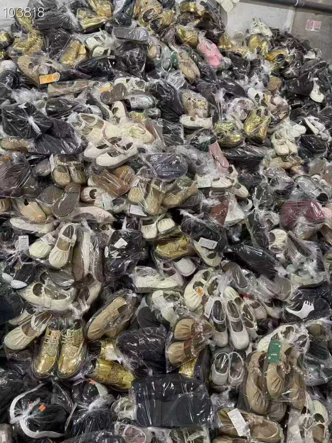 Girls Princess Shoes Size 21-37 | 20,000 Pairs | Unboxed Packing | From RMB 16 10 Girls Princess Shoes Size 21-37 | 20,000 Pairs | Unboxed Packing | From RMB 16 - Image 10