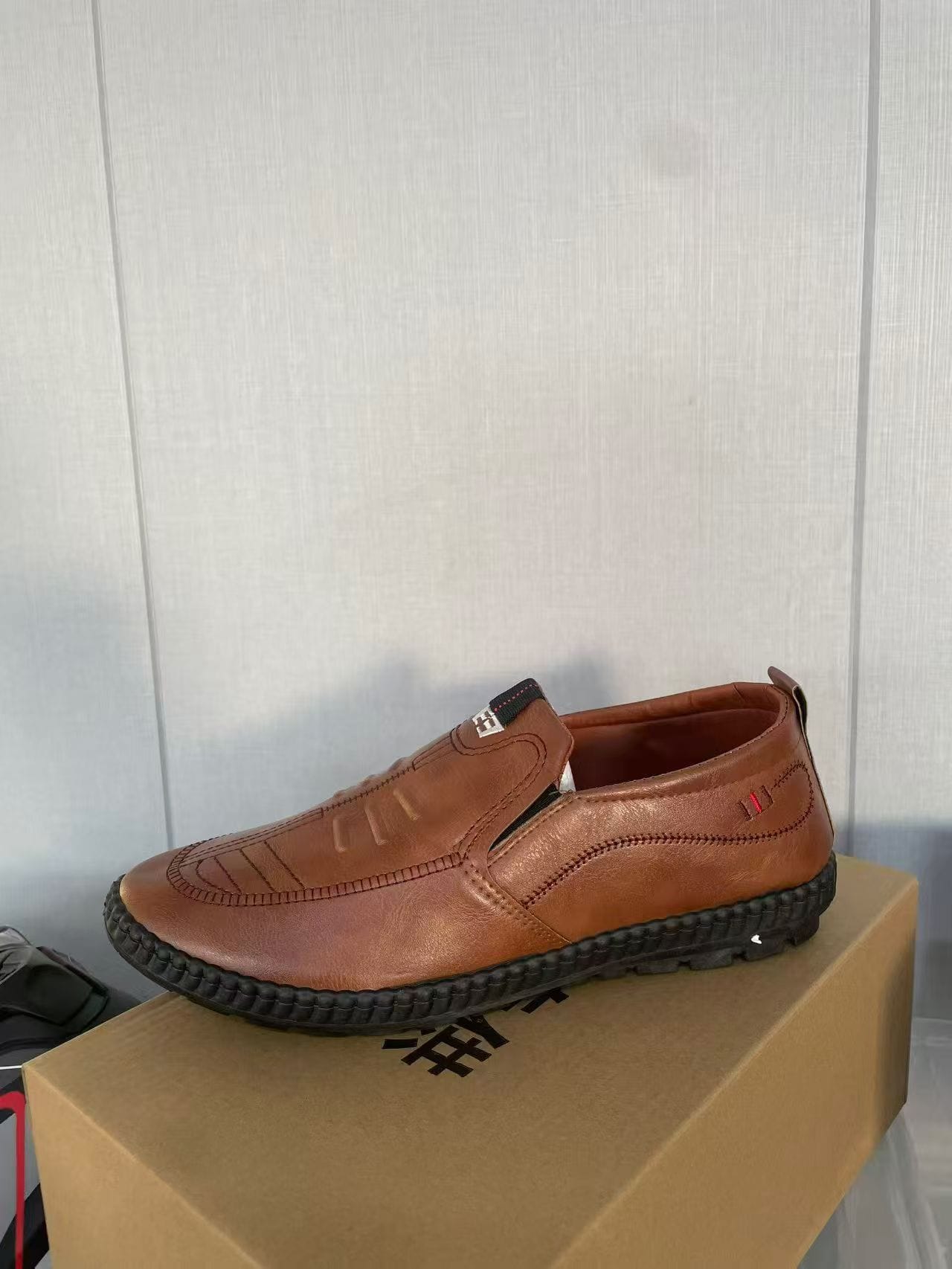 Injection Molded Shoes – 2 Styles, EU 39-44, 30,000+ Pairs 1 Injection Molded Shoes – 2 Styles, EU 39-44, 30,000+ Pairs