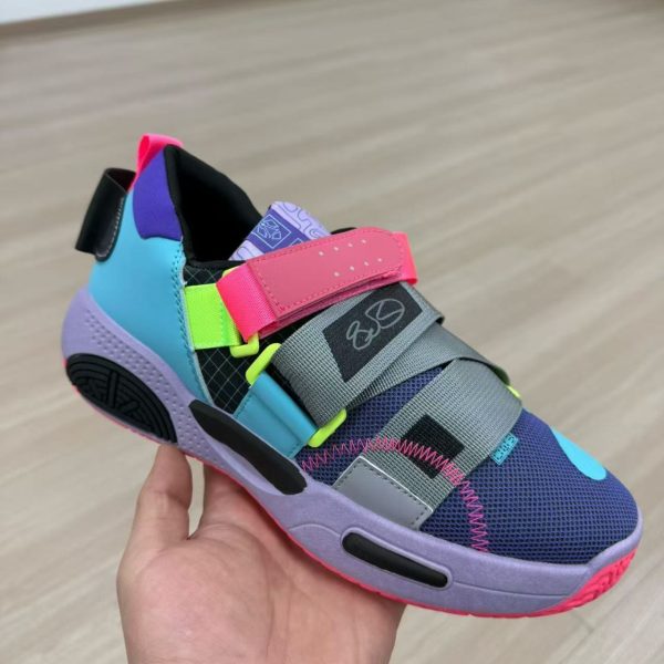 Kids Shoes In Stock | 5,000 Pairs