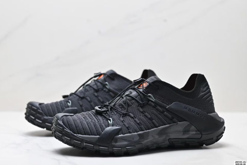 About Us - MAMMUT Hueco Knit II Low MAMMUT Hueco Knit II Low MAMMUT Hueco Knit II Low is a breathable knit low-top shoe built for everyday comfort—especially for wider forefeet. EVA cushioning and Base Fit 2.0 heel support keep your steps stable. Size 36–46.