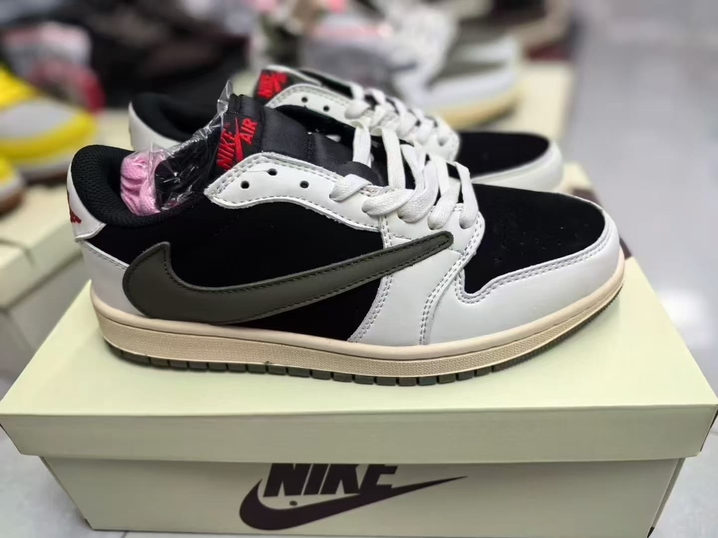 Men Leather Sneakers – EU 40–45 3 Men Leather Sneakers – EU 40–45 - Image 3