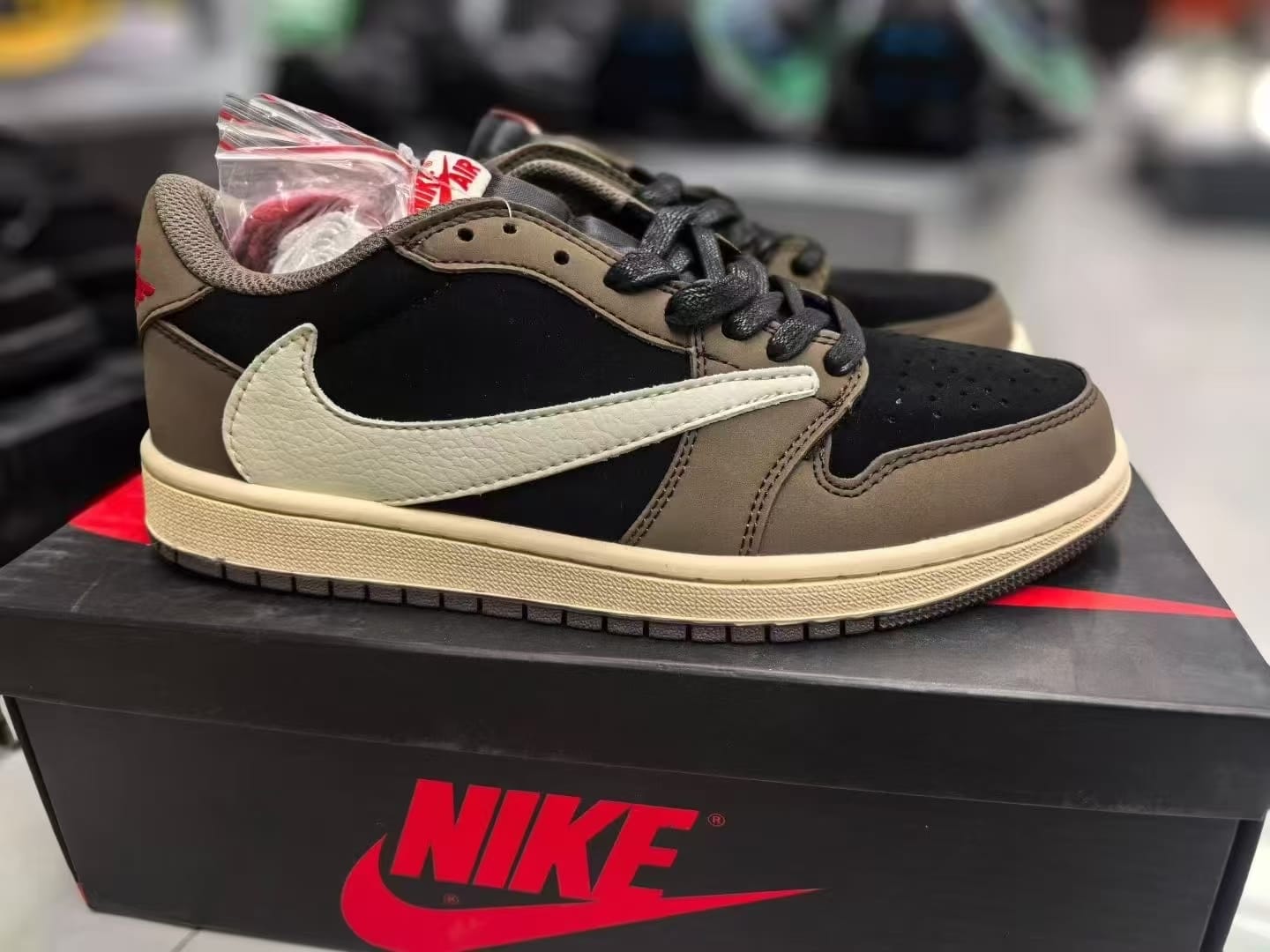 Men Leather Sneakers – EU 40–45 2 Men Leather Sneakers – EU 40–45 - Image 2