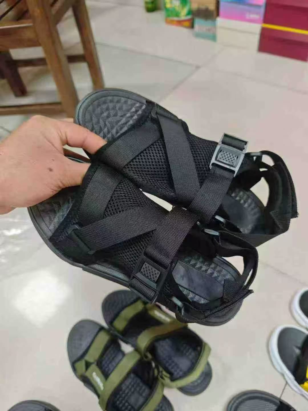 Men’s Beach Sandals 20000 2 Men’s Beach Sandals 20000 - Image 2