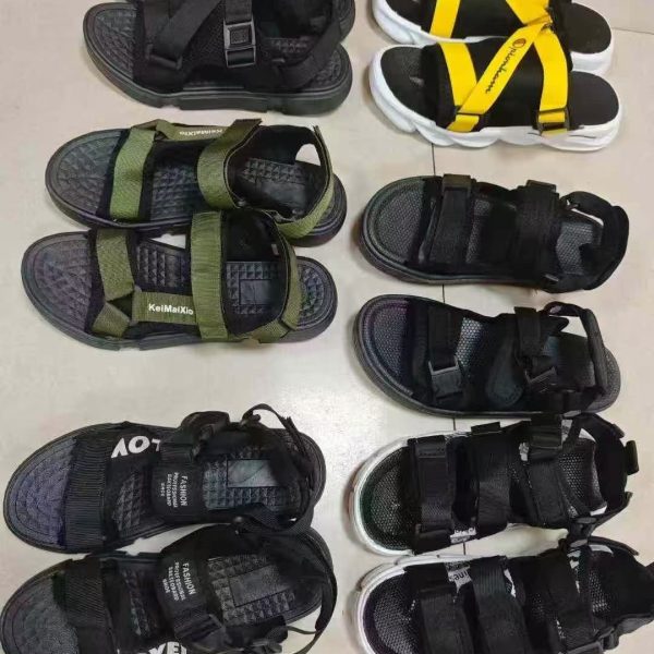 Men’s Beach Sandals 20000