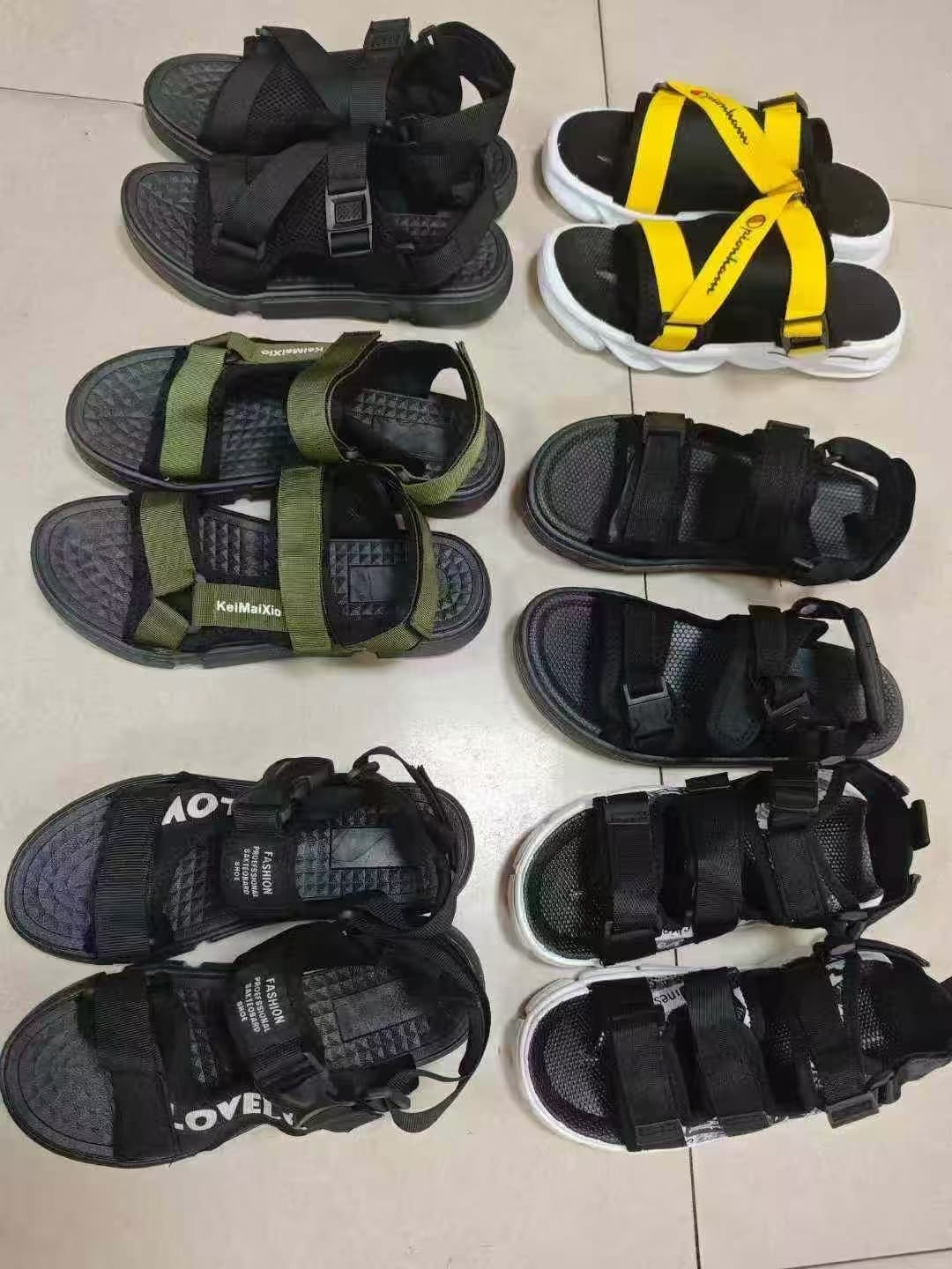 Men’s Beach Sandals 20000 1 Men’s Beach Sandals 20000