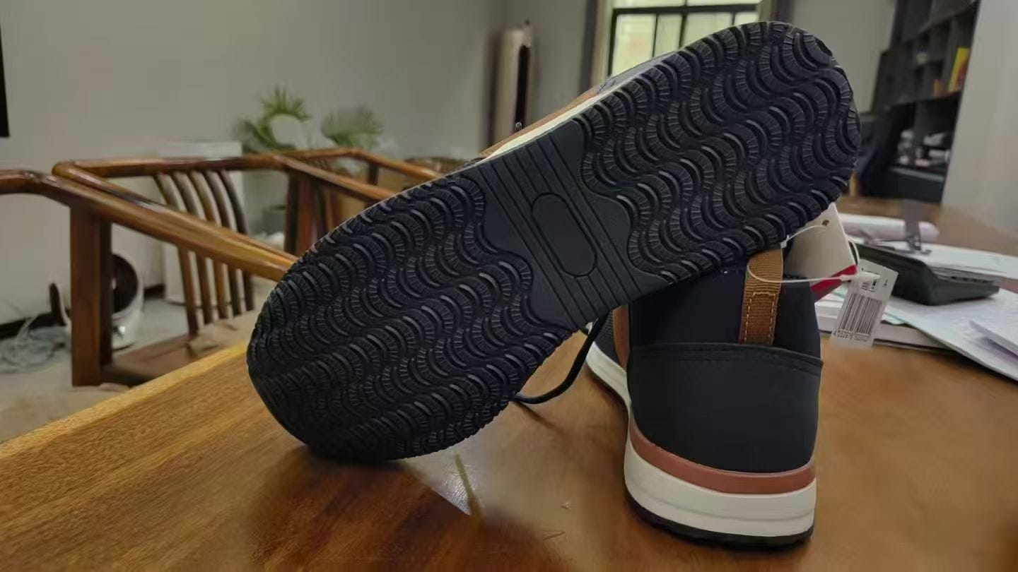 Men’s Rubber Outsole Shoes (2 Colorways) | 58,308 Pairs Ready Stock 6 Men’s Rubber Outsole Shoes (2 Colorways) | 58,308 Pairs Ready Stock - Image 6