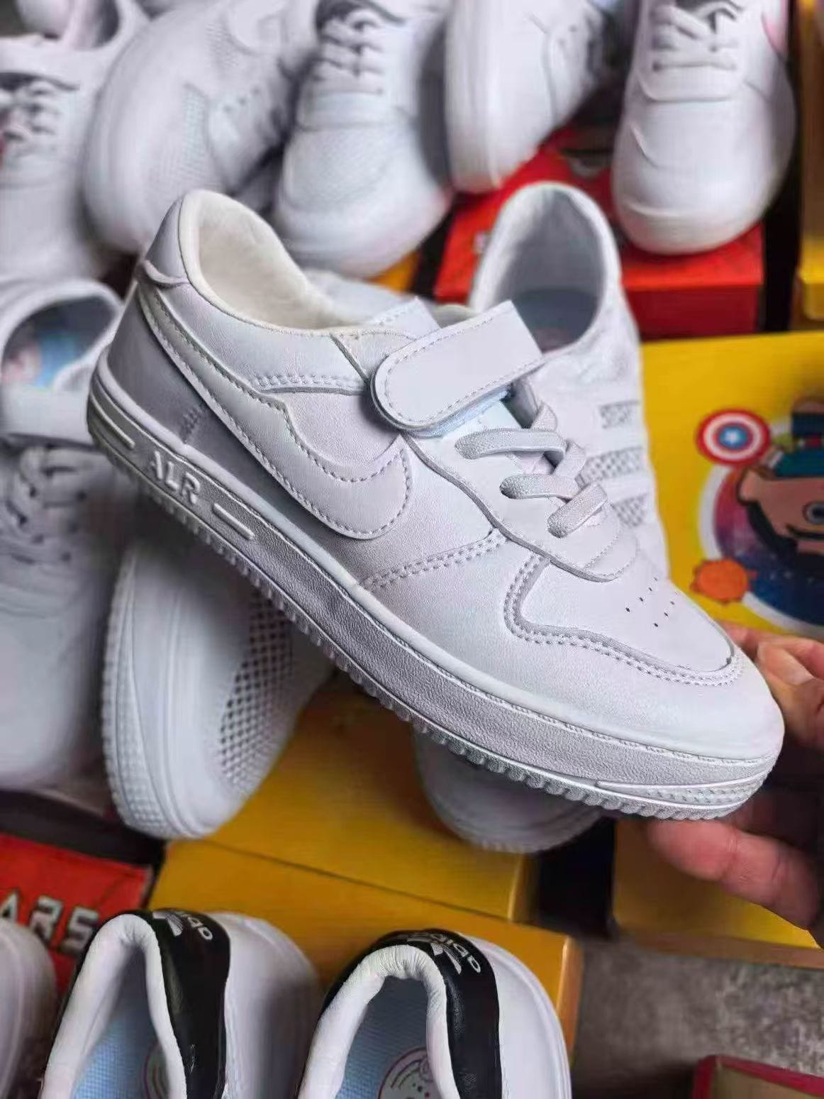 Mixed Kids Shoes – 15,000 Pairs In Stock | Size EU 25–40 3 Mixed Kids Shoes – 15,000 Pairs In Stock | Size EU 25–40 - Image 3