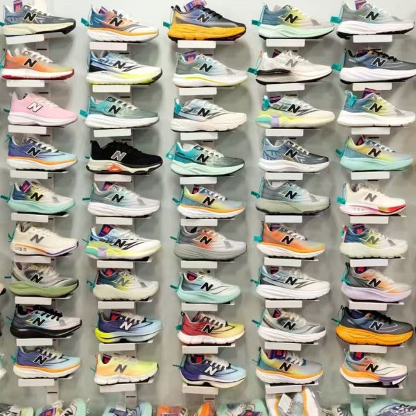 Mixed Sports Shoes In Stock