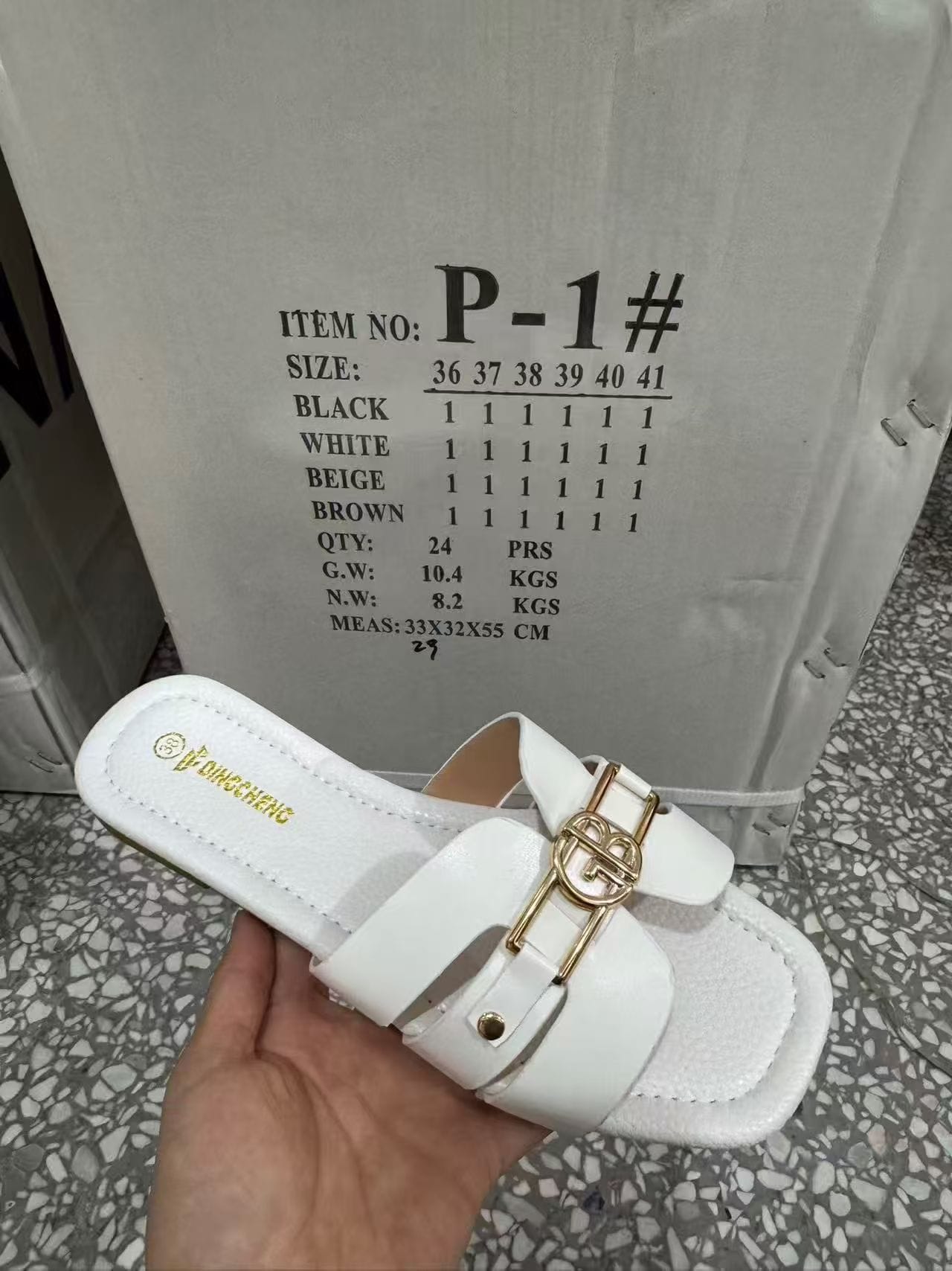 Mixed Women Slides In Stock | Assorted Styles | Size EU 36-41 1 Mixed Women Slides In Stock | Assorted Styles | Size EU 36-41