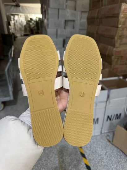 Mixed Women Slides In Stock | Assorted Styles | Size EU 36-41 12 About Us - Mixed Women Slides In Stock | Assorted Styles | Size EU 36-41 mixed women slides Mixed women’s slides in stock with assorted styles and a complete size run. Comfortable slip-on slippers for summer indoor and outdoor wear. Size EU 36-41.