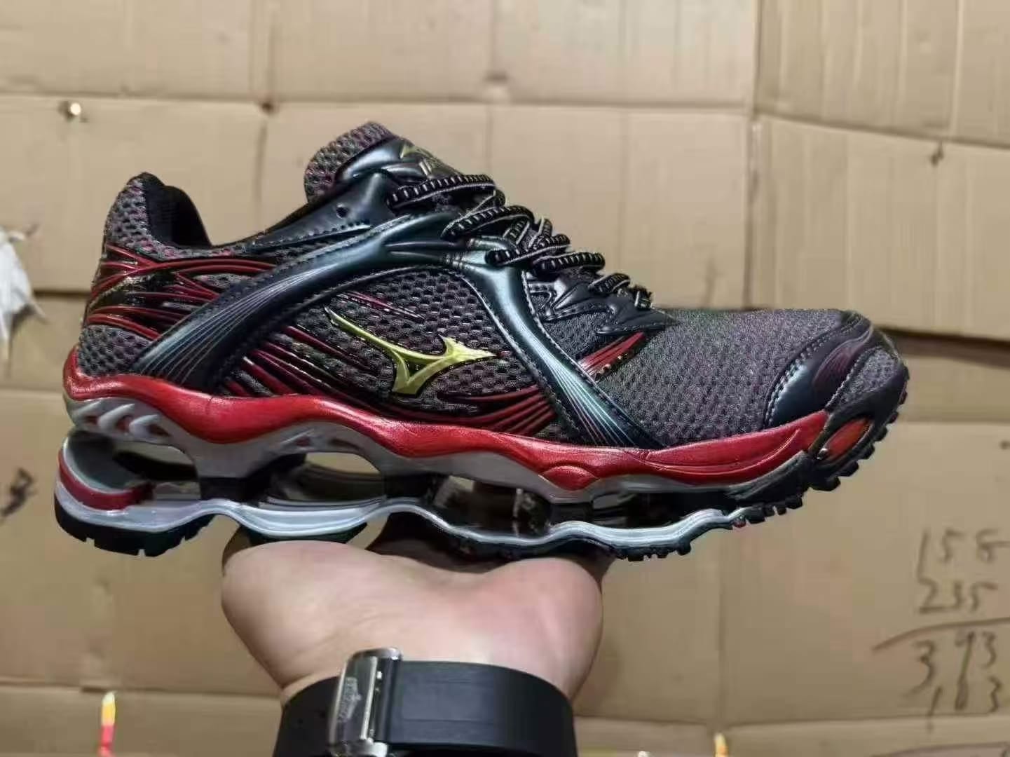 Mizuno Running Shoes — 5 Colorways Mixed 2 Mizuno Running Shoes — 5 Colorways Mixed - Image 2