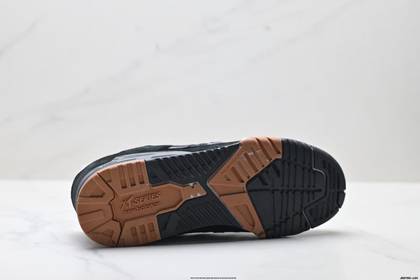 About Us - New Balance Numeric 770 (NM770GNY) is a clean, New Balance Numeric 770 New Balance Numeric 770 (NM770GNY) is a clean, low-top unisex sneaker with a secure fit and everyday comfort—made for easy streetwear styling.