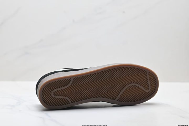 Nike Killshot 2 Low-Top Sneakers 7 Nike Killshot 2 low top sneaker side view