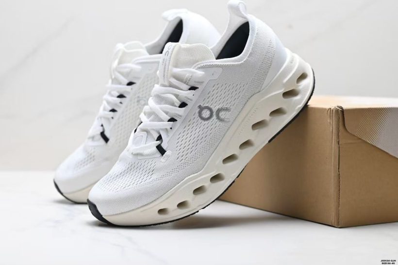 About Us - On Cloudsurfer Max On Cloudsurfer Max low-top running shoes Why On Cloudsurfer Max is a lightweight everyday running shoe