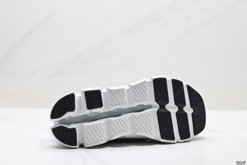 On Cloudswift 4 midsole outsole structure detail