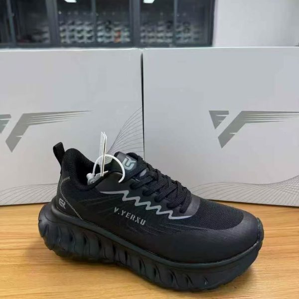 outdoor running shoes