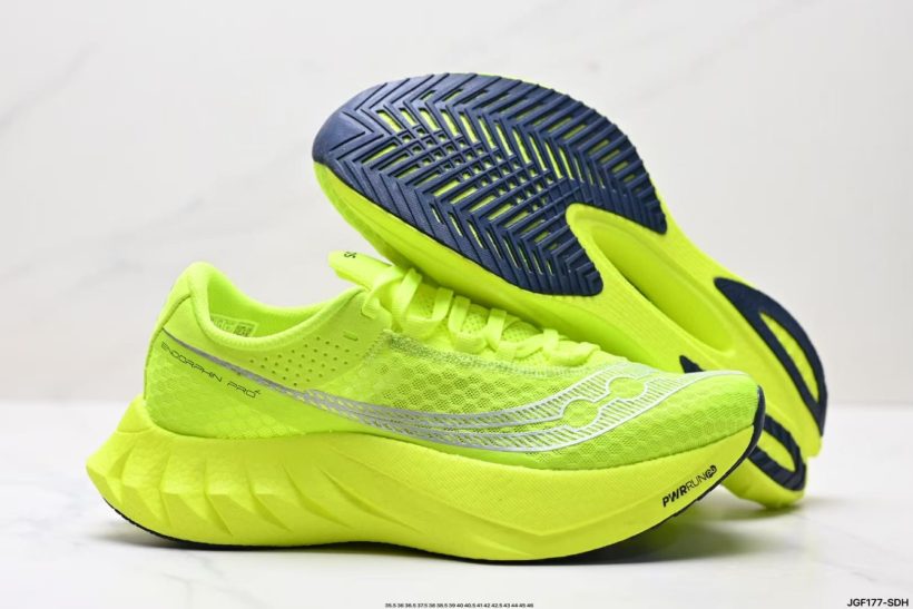 About Us - SAUCONY Endorphin Pro 4 Saucony Endorphin Pro Dual-foam midsole with PWRRUN HG + PWRRUN PB for energetic rebound, plus Speedroll and a full-length carbon plate for faster transitions.