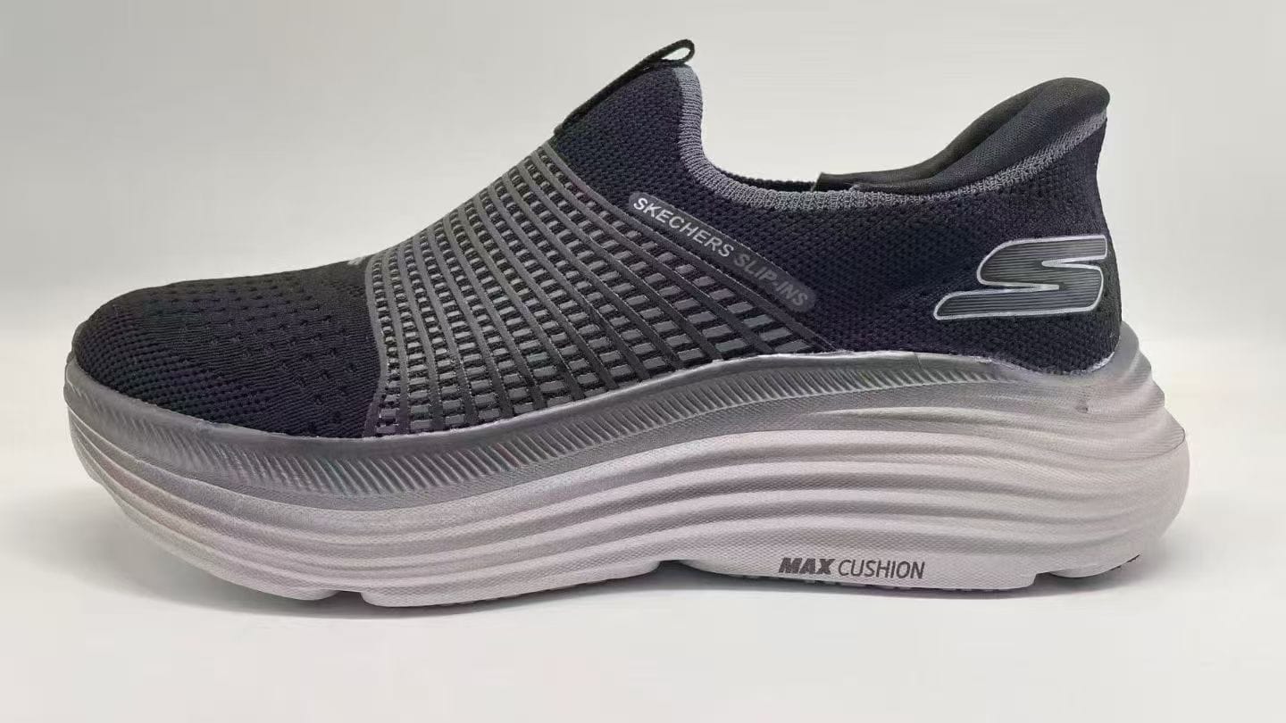 Skechers Wholesale: 6,000 Pairs Men's Knit Shoes Sizes 40-45 11 Skechers Wholesale: 6,000 Pairs Men's Knit Shoes Sizes 40-45 - Image 11