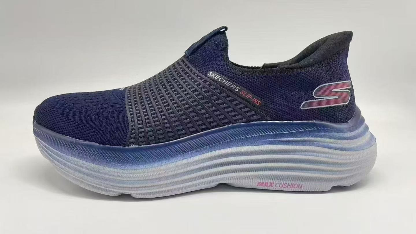 Skechers Wholesale: 6,000 Pairs Men's Knit Shoes Sizes 40-45 10 Skechers Wholesale: 6,000 Pairs Men's Knit Shoes Sizes 40-45 - Image 10