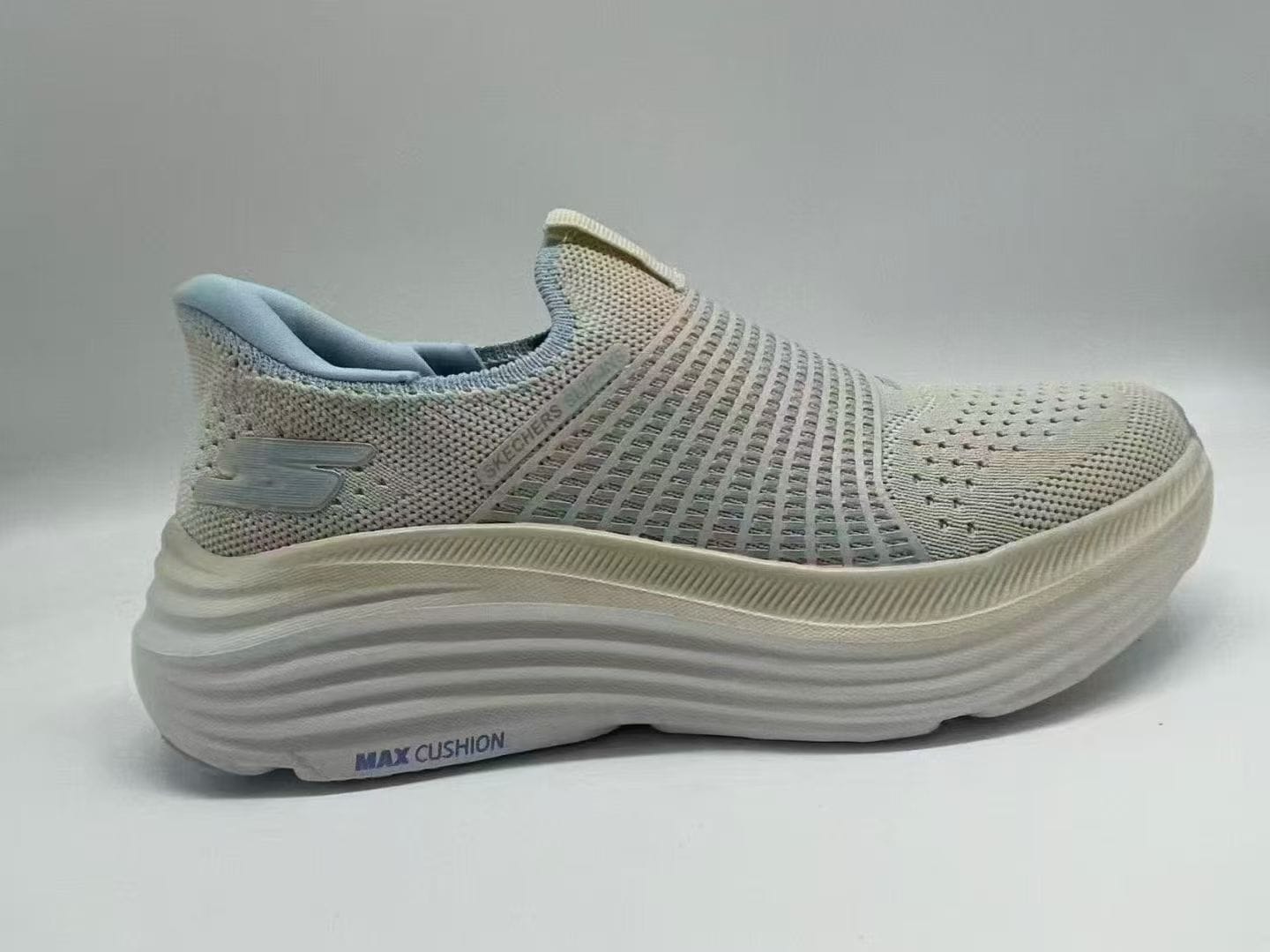 Skechers Wholesale: 6,000 Pairs Men's Knit Shoes Sizes 40-45 7 Skechers Wholesale: 6,000 Pairs Men's Knit Shoes Sizes 40-45 - Image 7