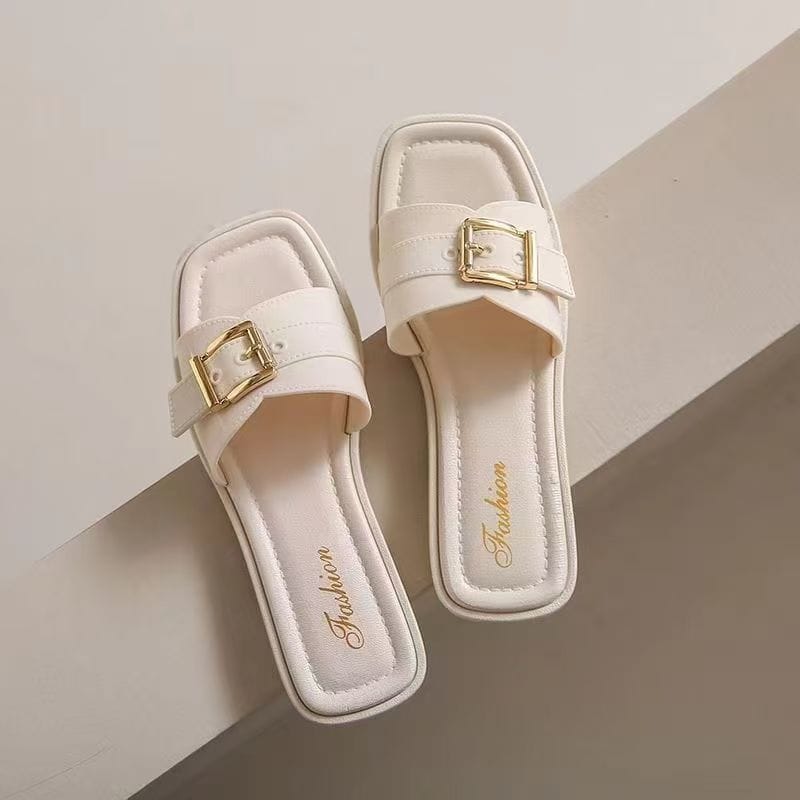 Summer Women Flat Slide Sandals 7 About Us - Summer Women Flat Slide Sandals women flat slide sandals Women flat slide sandals designed for summer outdoor and beach use. Suitable for wholesale buyers, distributors, and online resellers.