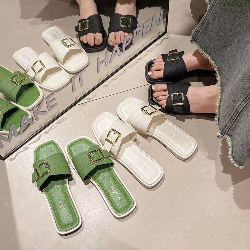 Summer Women Flat Slide Sandals 6 About Us - Summer Women Flat Slide Sandals women flat slide sandals Women flat slide sandals designed for summer outdoor and beach use. Suitable for wholesale buyers, distributors, and online resellers.