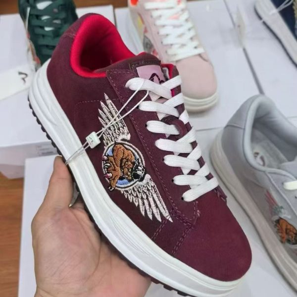 Unisex Leather Skate Sneakers – Rubber Sole