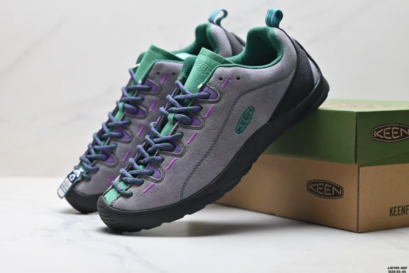 About Us - KEEN Jasper II JJD190-QDF KEEN Jasper II JJD190-QDF <strong>KEEN Jasper II JJD190-QDF</strong> is a Japanese-inspired retro street hiker made for everyday city wear with outdoor confidence. A premium suede upper pairs with a breathable mesh lining to keep feet comfortable through long days. &nbsp;