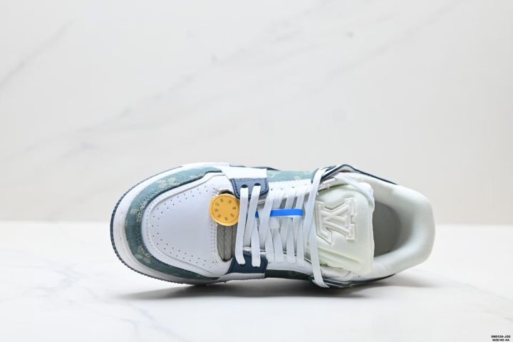 LV Trainer Sneaker Low 13 About Us - LV Trainer Sneaker Low LV Trainer Sneaker Low <strong data-start="609" data-end="635">LV Trainer Sneaker Low</strong> delivers a clean, versatile low-top look made for everyday street styling. Designed for easy matching with jeans, cargos, or athleisure, it offers a comfortable step-in feel and a durable outsole for daily walking. The silhouette keeps a premium, fashion-forward vibe while staying wearable for travel and casual routines. EU 40–44.<br data-start="968" data-end="971" />ID: DRD129-JZG