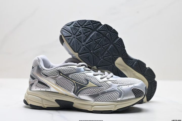 MIZUNO SPEED 2K running shoes side view D1GH222913